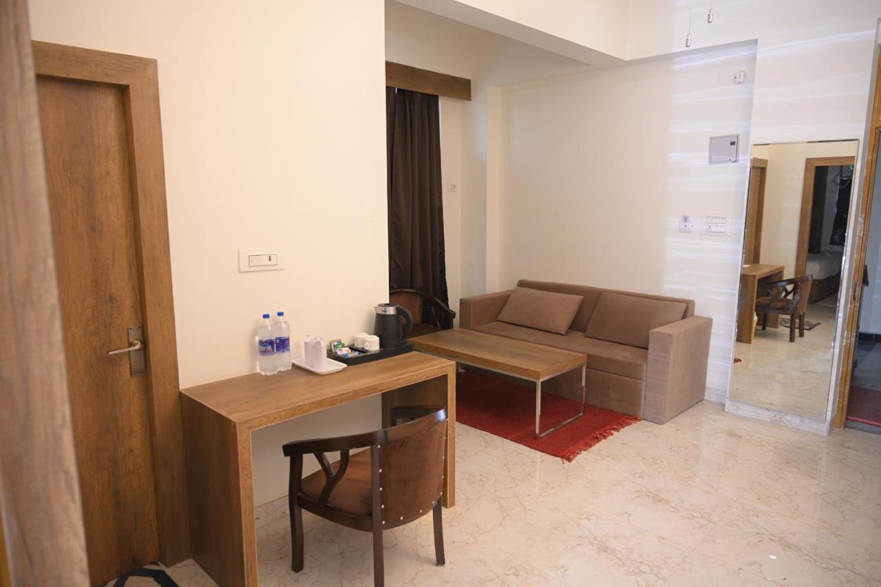 The Govindam Resort Vrindāvan Εξωτερικό φωτογραφία